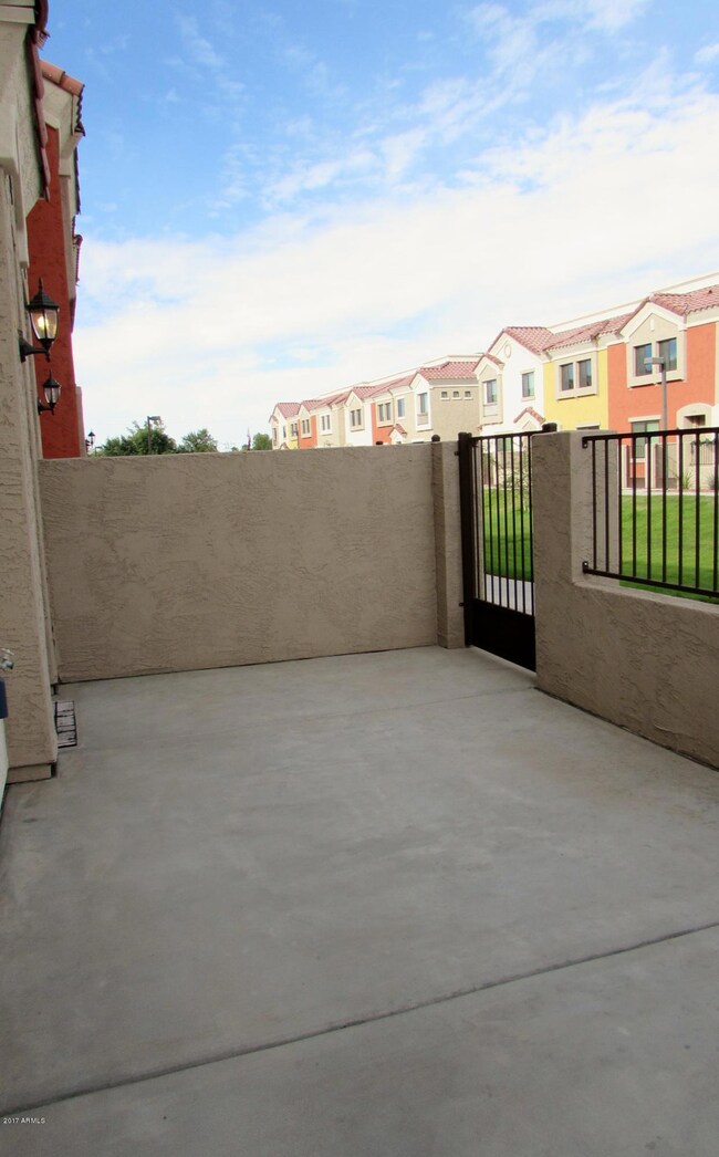 1950 N Center St unit 107, Mesa, AZ 85201 - photo 3