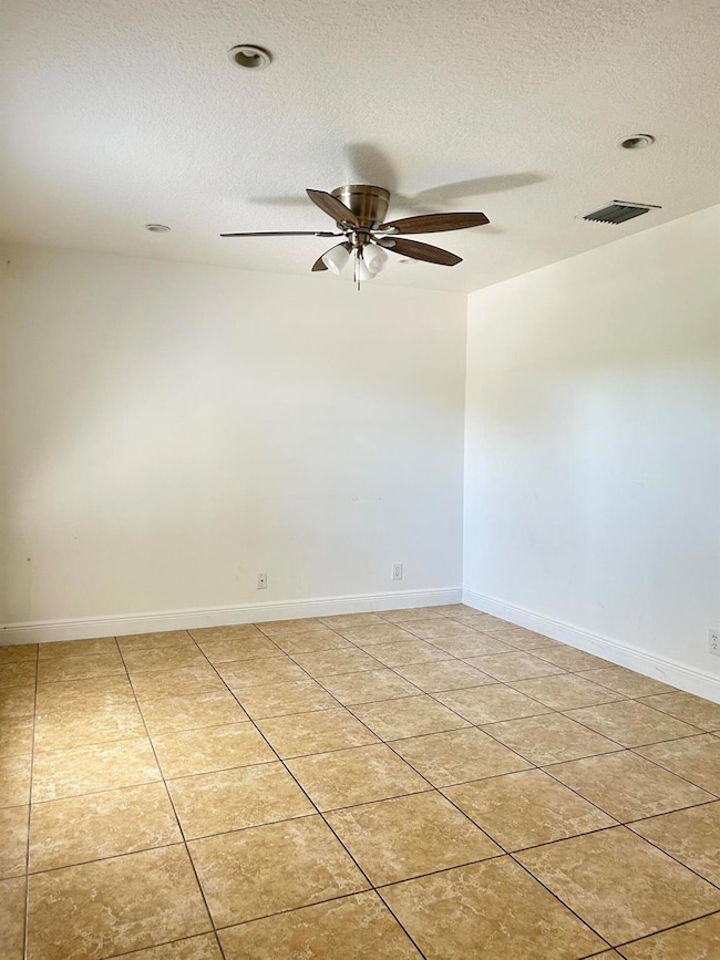 819 Hansen St, West Palm Beach, FL 33405 - photo 2