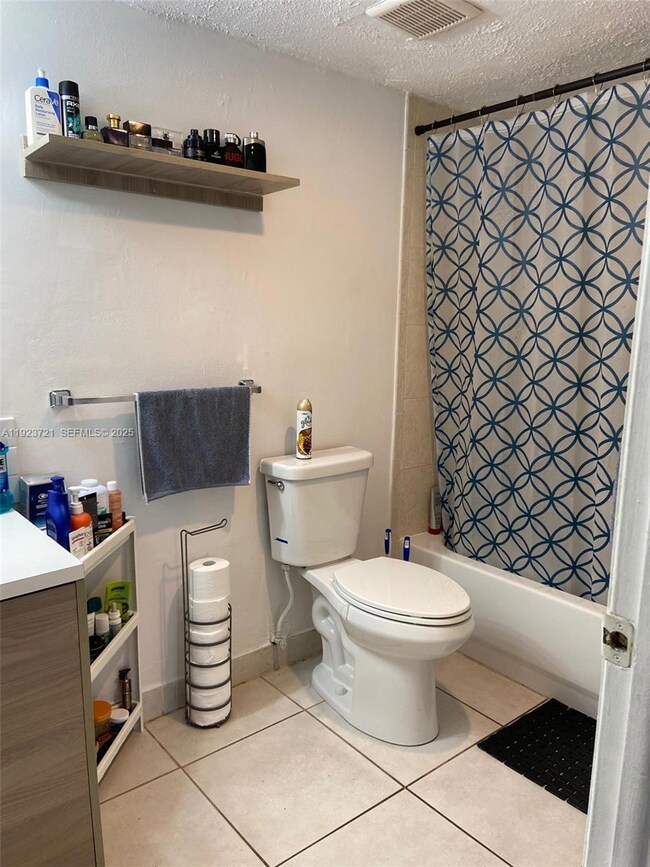 Verabella Falls unit D212, Miami, FL 33193 - photo 7