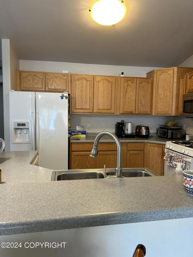 6843 Brittany Rock Way unit 7, Anchorage, AK 99504 - photo 6