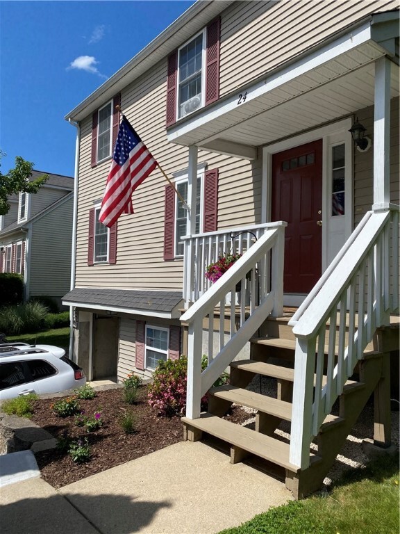 24 Edgewood Ave, Cumberland, RI 02864 - photo 3