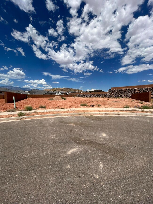 1031 Rockwood Ct, Washington, UT 84780 - photo 3