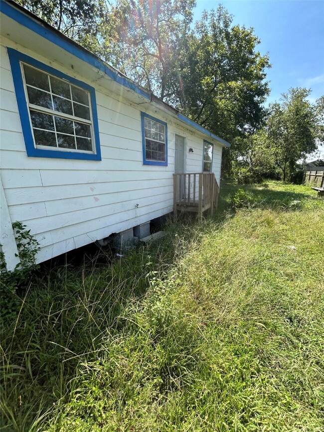 4026 Wiley Rd, Houston, TX 77093 - photo 7