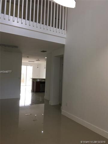 10788 NW 74th Ln, Doral, FL 33178 - photo 7