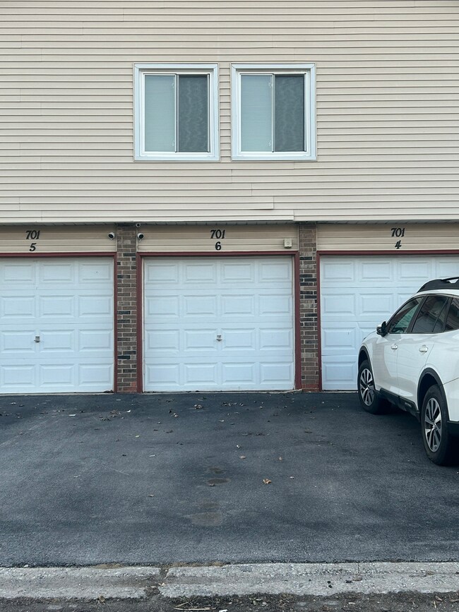 701 Spring Ct unit 6, University Park, IL 60484 - photo 6