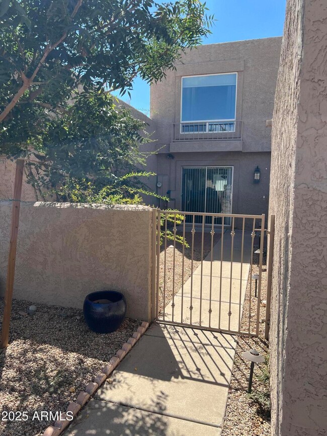 4011 E Charter Oak Rd, Phoenix, AZ 85032 - photo 3