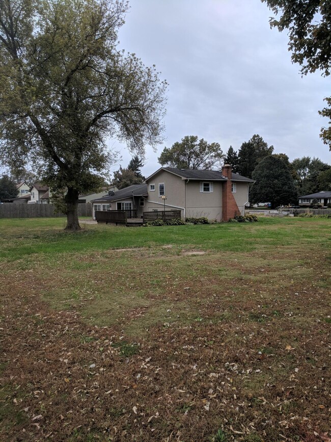 3788 Noe Bixby Rd, Columbus, OH 43232 - photo 7