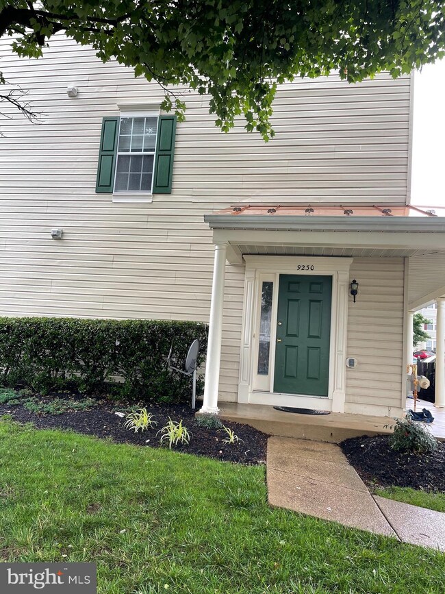 9230 Deer Crossing unit 35, Lorton, VA 22079 - photo 4
