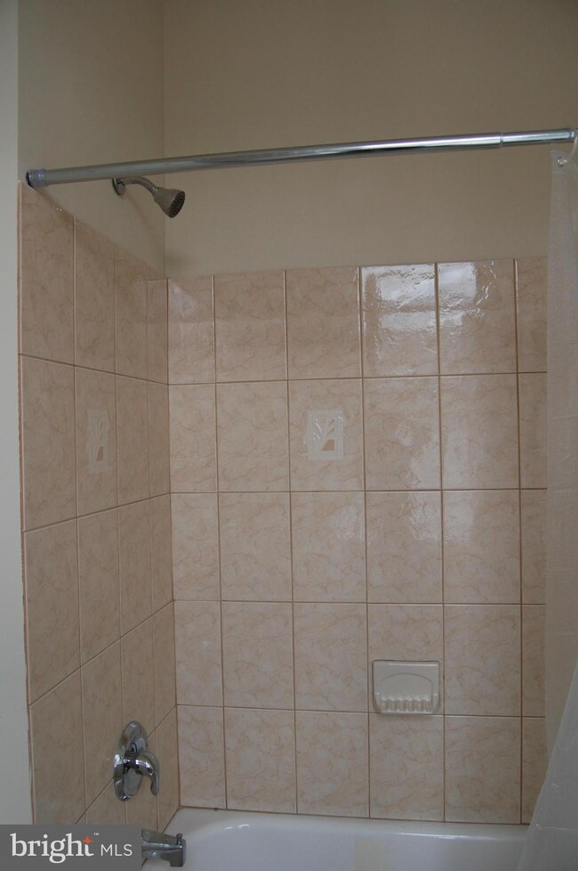 1226 Saint Paul St unit 2ND FLOOR, Baltimore, MD 21202 - photo 6