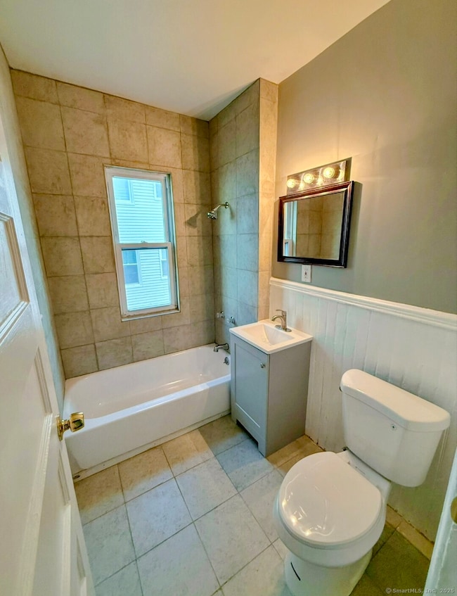 151 Fairview St, New Britain, CT 06051 - photo 2