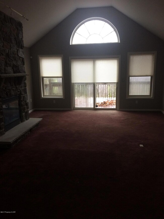 39 Pawnee Ave, Hazleton, PA 18202 - photo 5