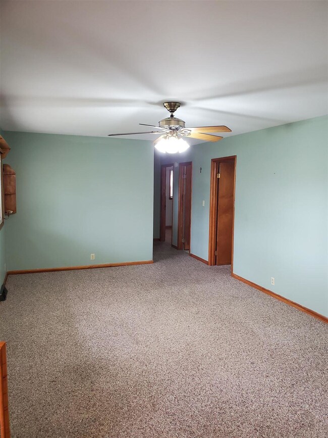 128 E Monroe St, Princeton, IN 47670 - photo 3