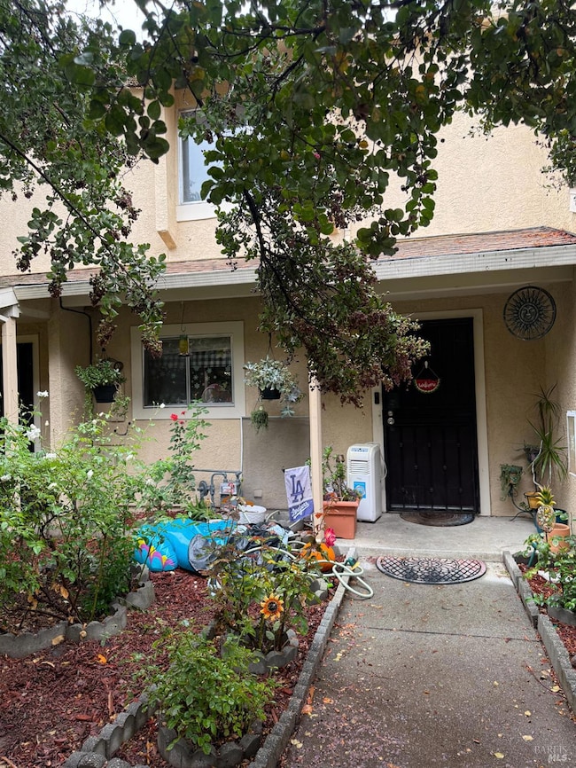 1941 Grande Cir unit 48, Fairfield, CA 94533 - photo 2