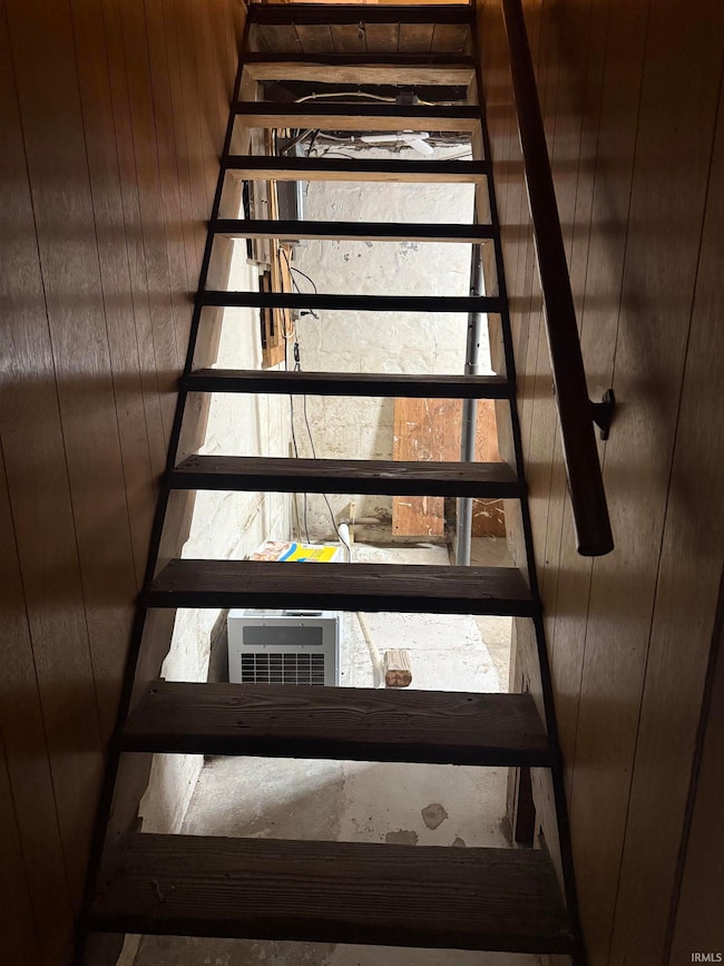 215 W Washington St, Culver, IN 46511 - photo 2