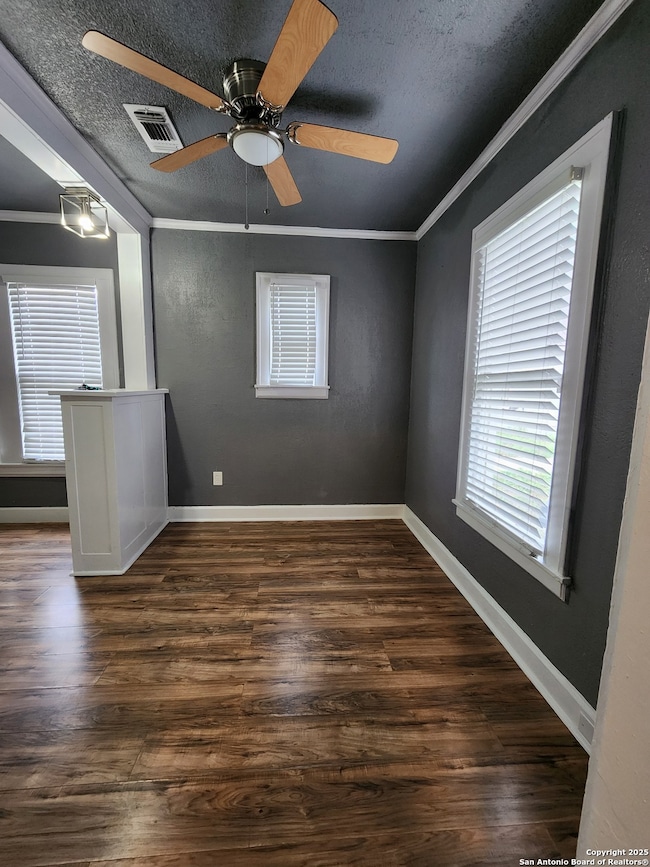 930 E Grayson St unit 4, San Antonio, TX 78208 - photo 5