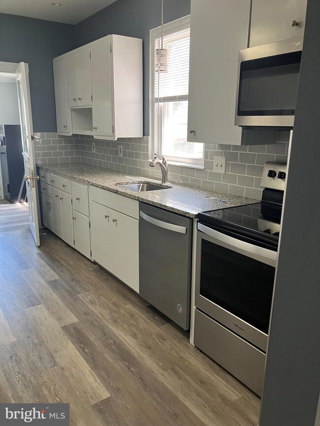 23 E 4th St, Lansdale, PA 19446 - photo 3