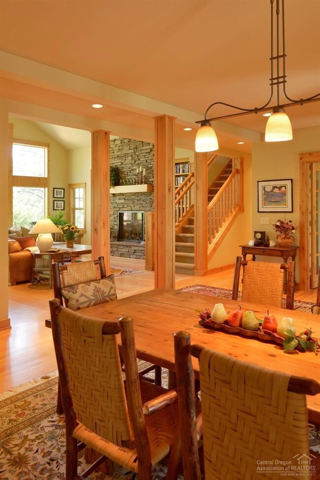 2056 NW Talapus Ct, Bend, OR 97701 - photo 5