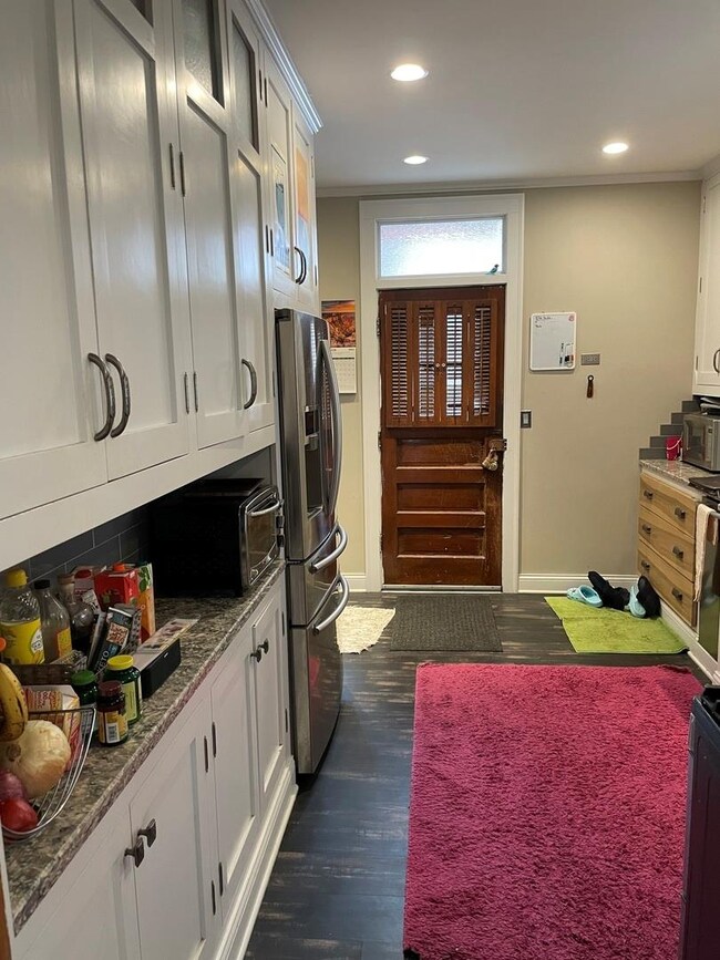 6429 N Fairfield Ave unit 2, Chicago, IL 60645 - photo 6