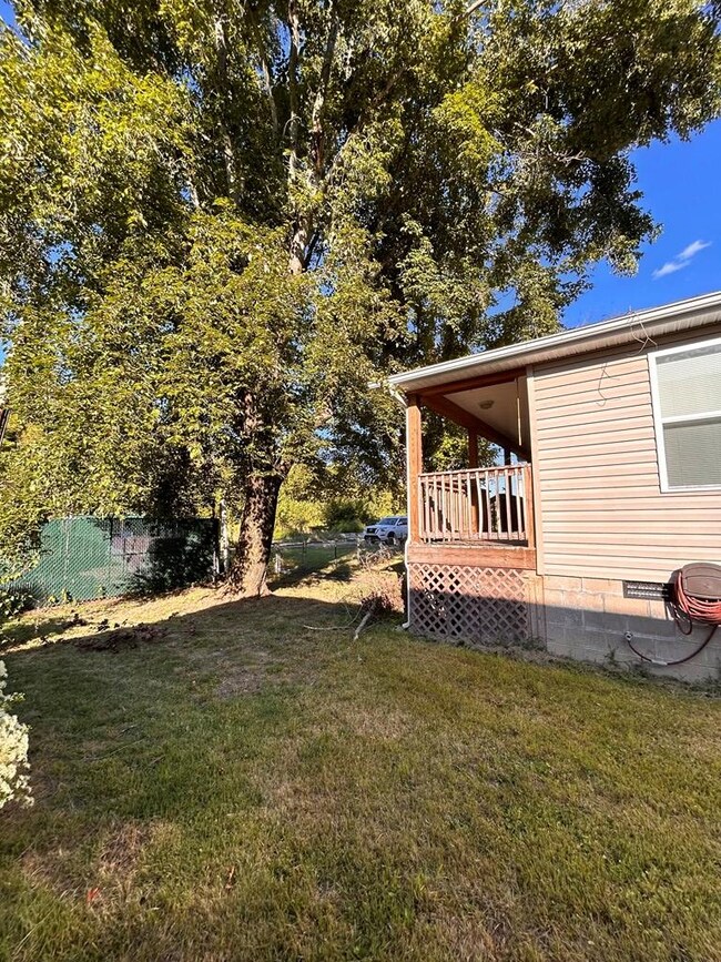 78 First Ave, Handley, WV 25102 - photo 4