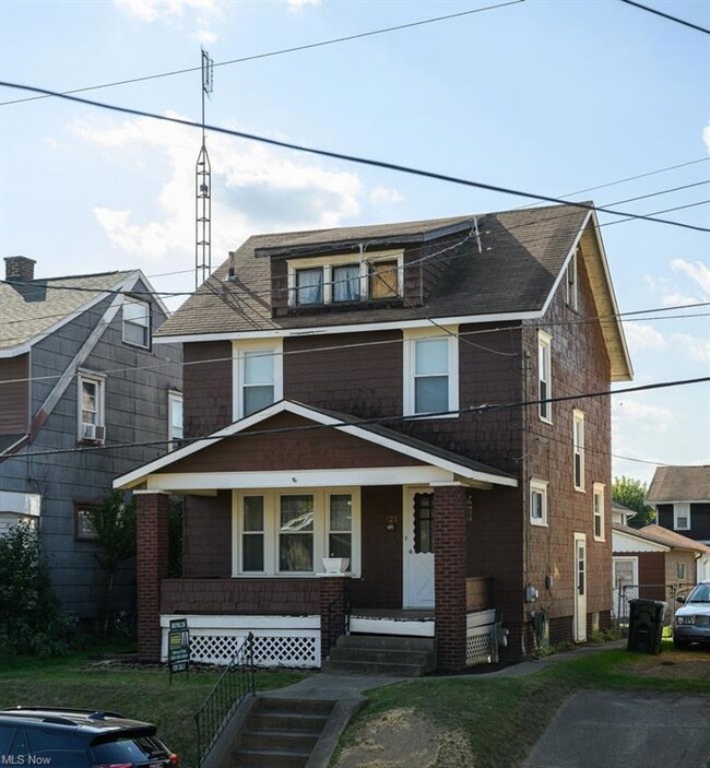 923 Concord Ave SW, Canton, OH 44710 - photo 2