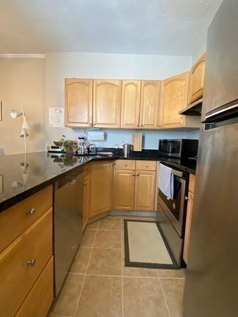 43 Park Vale Ave unit 4, Allston, MA 02134 - photo 3