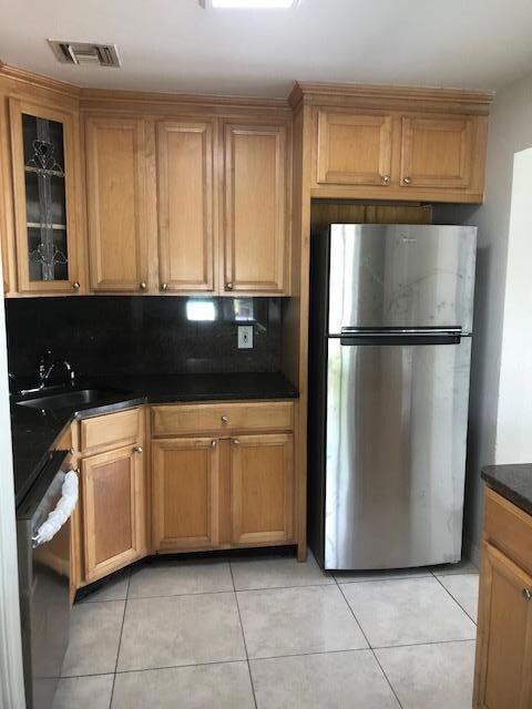 966 32nd St, West Palm Beach, FL 33407 - photo 2