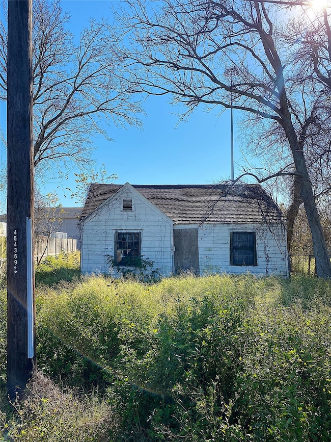 2940 Bay St, Houston, TX 77026 - photo 4