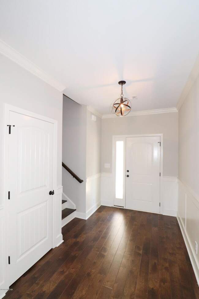 107 Back Cedar Ln - Foyer