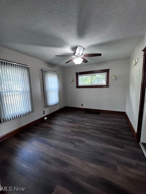 29 Crestline Place, Youngstown, OH 44512 - photo 4