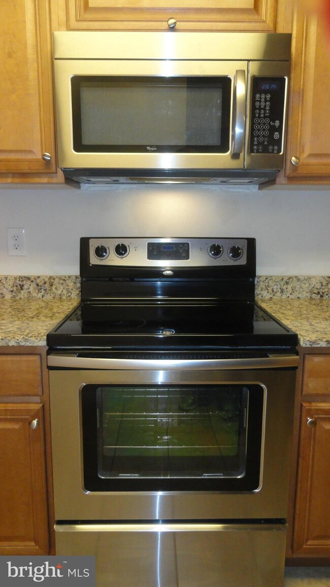 607 Center St unit 101, Herndon, VA 20170 - photo 5