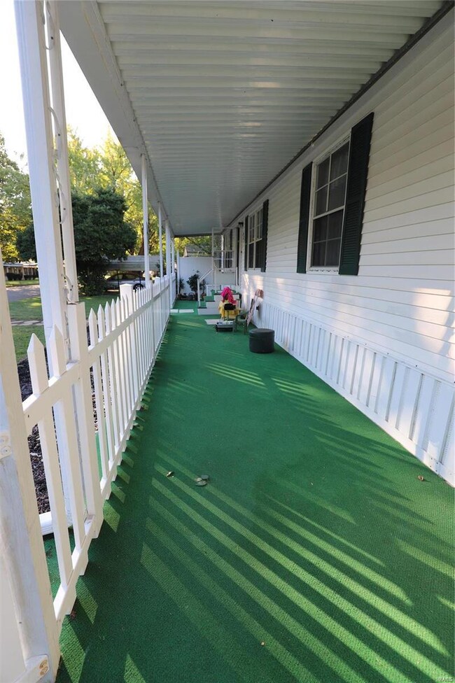 937 Judy Dr, Farmington, MO 63640 - photo 4