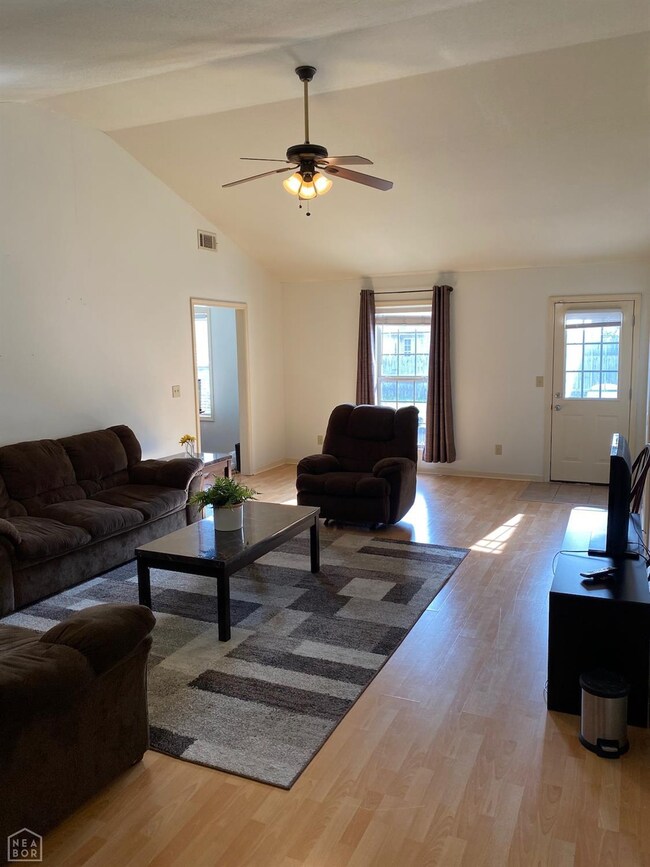 1519 Charles Dr, Jonesboro, AR 72401 - photo 4