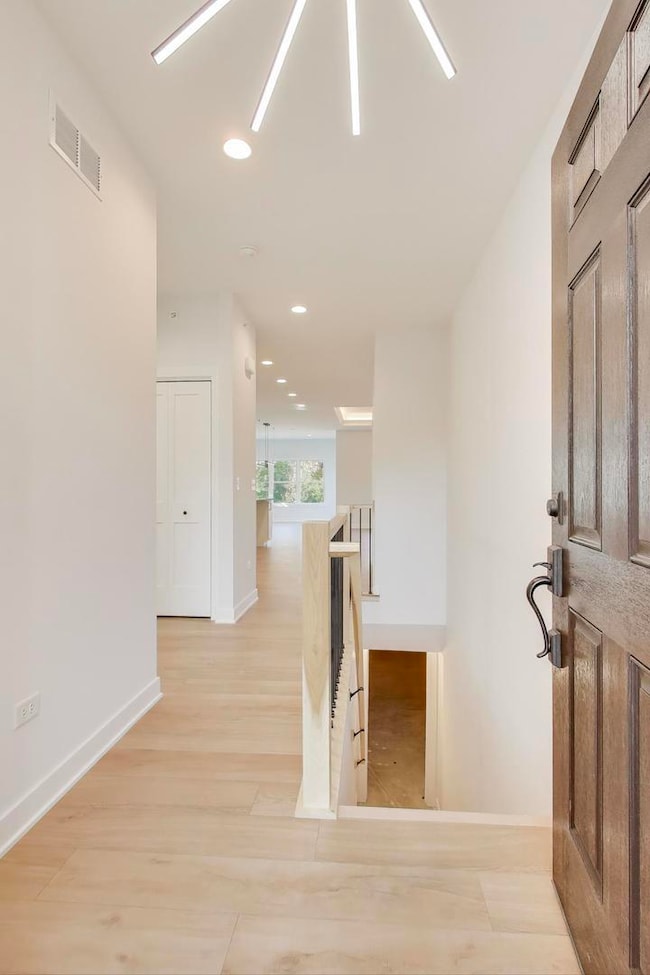 894 N Quentin Rd, Palatine, IL 60067 - photo 4