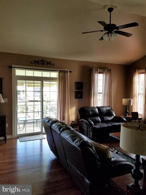 4317 Green Park Dr, Mount Joy, PA 17552 - photo 5