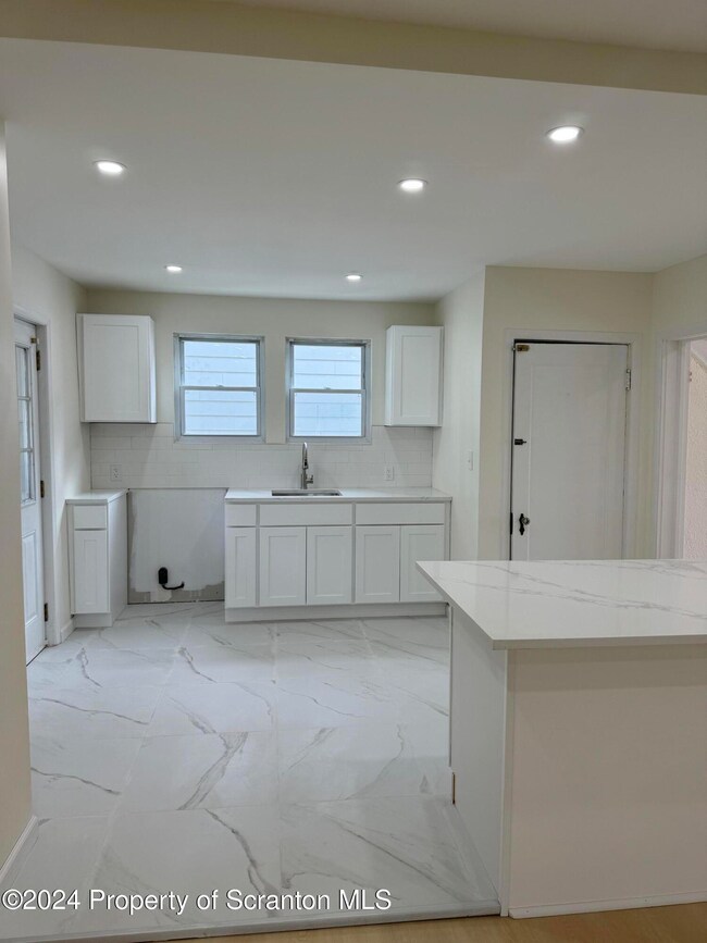 1208 Watson St unit L 47, Scranton, PA 18504 - photo 3