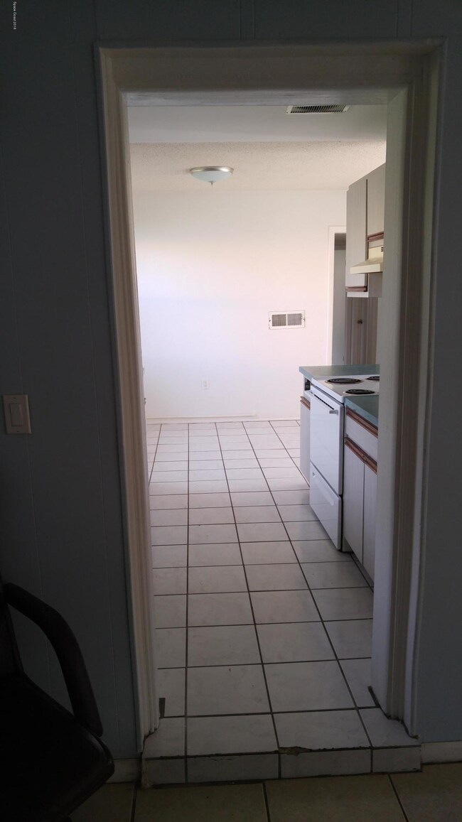 102 Polaris Kitchen 1