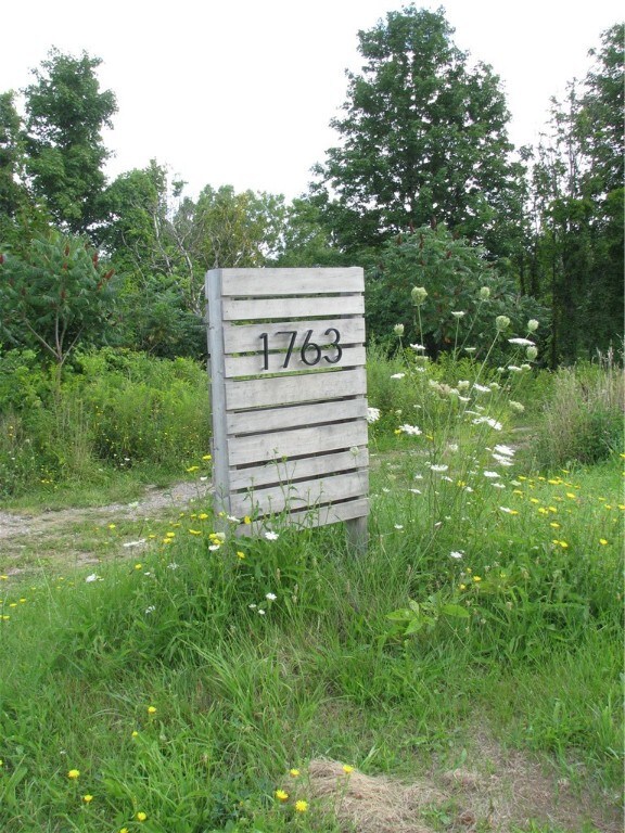 Main (South) entrance