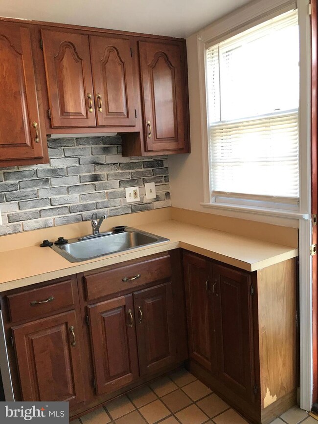 2844 Iverson St unit 106, Temple Hills, MD 20748 - photo 7