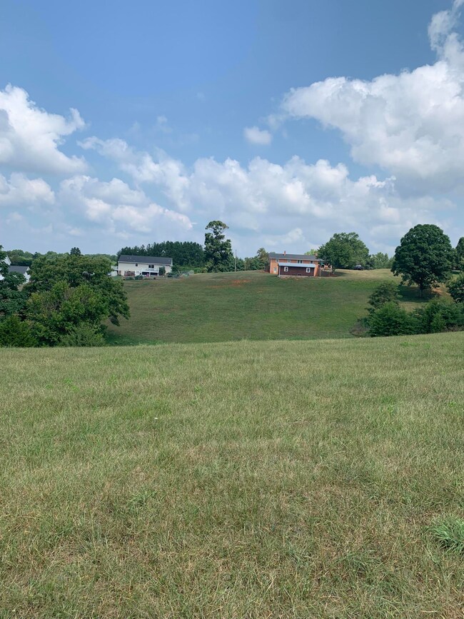 Lot 4