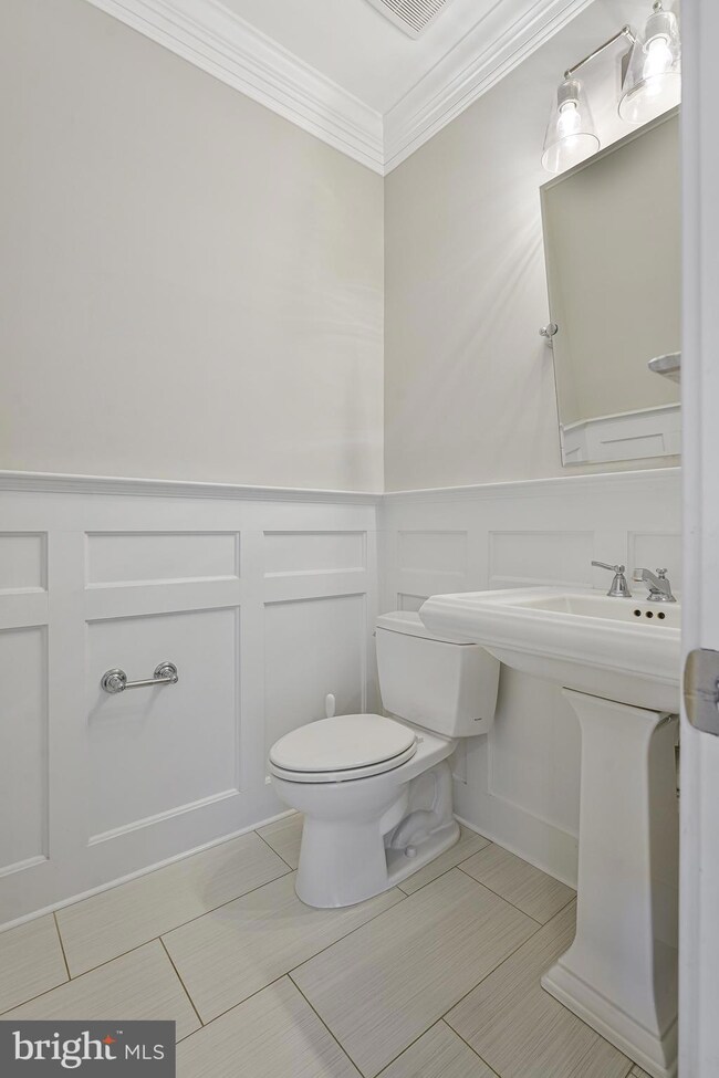 6522 32nd St, Falls Church, VA 22046 - photo 6