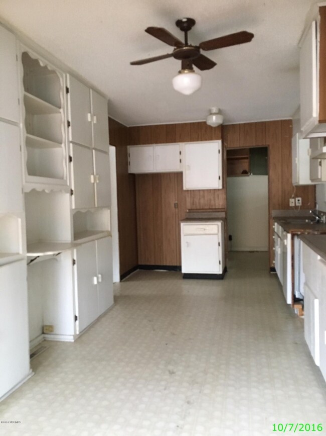 901 Barn St, Jacksonville, NC 28540 - photo 7