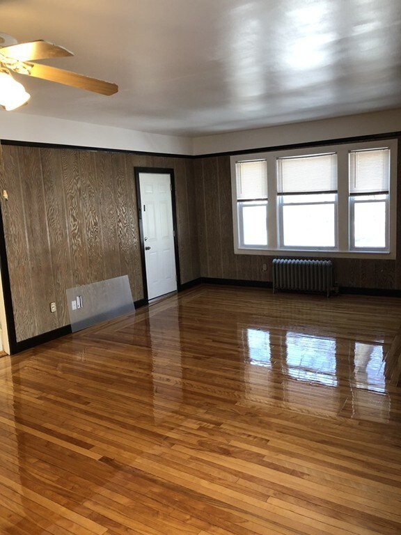 29 Bridgeport St unit 2, Worcester, MA 01604 - photo 2