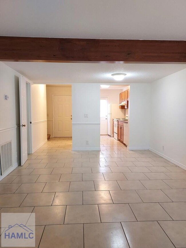 727 S Main St unit 107, Hinesville, GA 31313 - photo 4