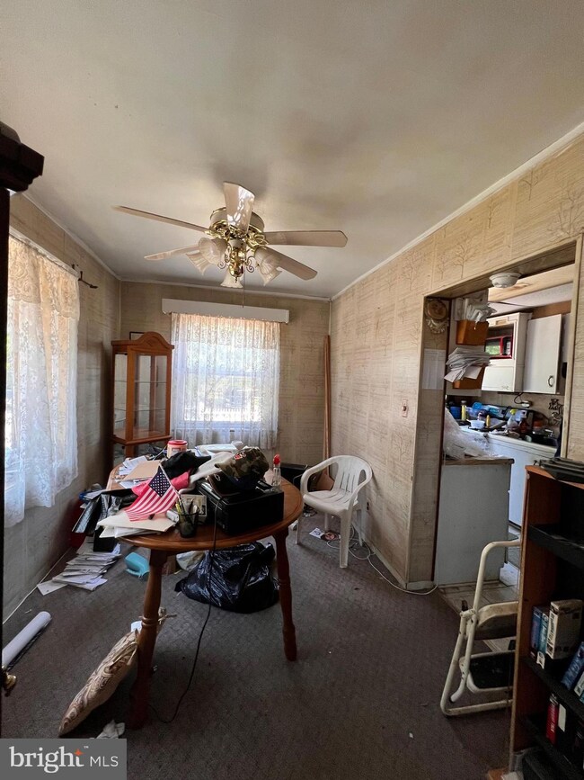 900 Middlesex Rd, Essex, MD 21221 - photo 4