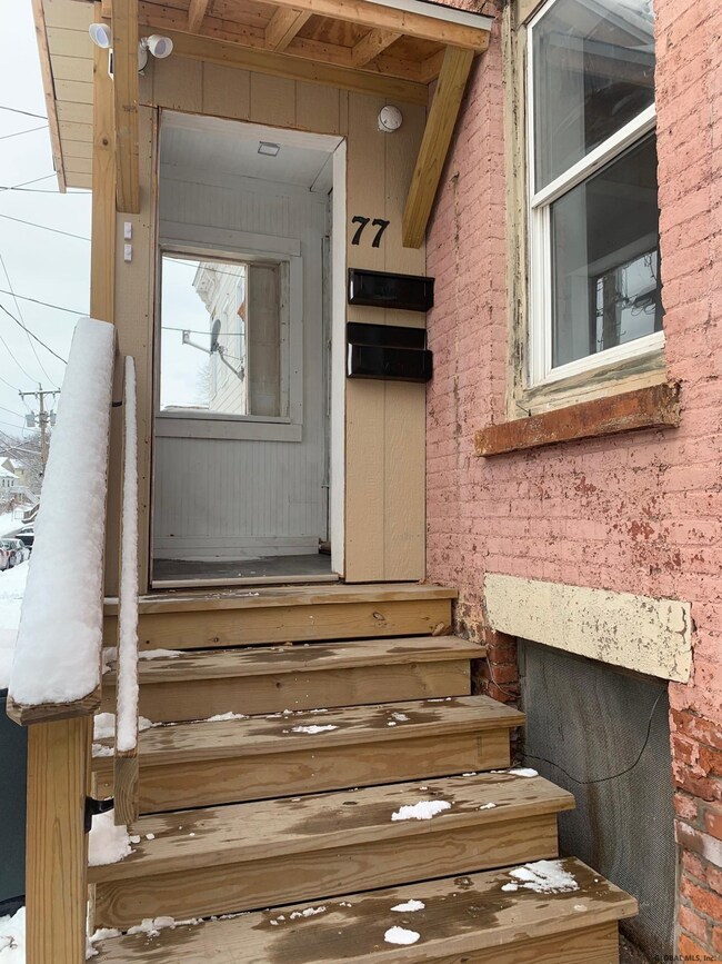77 Alexander St, Albany, NY 12202 - photo 2