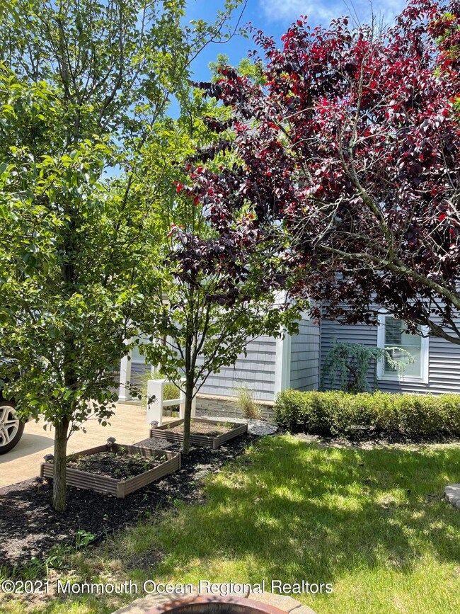 244 Roosevelt Ave, Oakhurst, NJ 07755 - photo 2