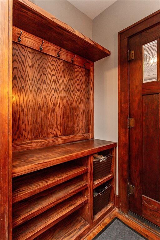 1230 37th St, Des Moines, IA 50311 - photo 6