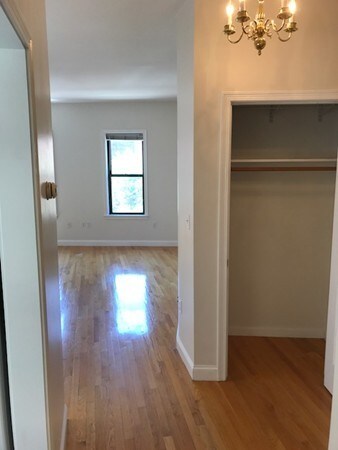21 Charter St unit 301, Boston, MA 02113 - photo 2