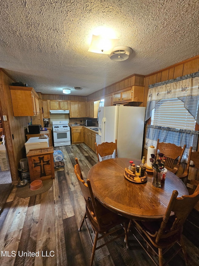 439 W Cedar St, Durant, MS 39063 - photo 4