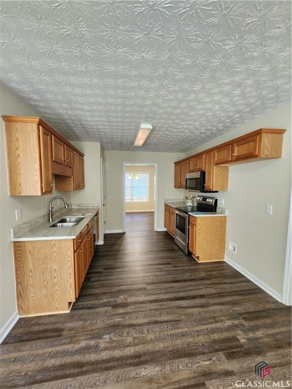 227 Creekdale Dr, Commerce, GA 30529 - photo 3